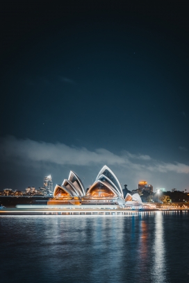 悉尼歌剧院夜景图