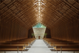 日本京都237平米的威斯汀都酒店木质小教堂建筑