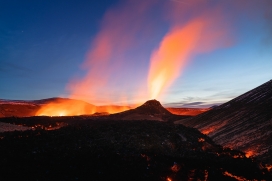 2021冰岛火山爆发II摄影图