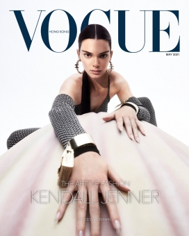 肯德尔·詹纳-刊登Zoey Grossman创作的《 Vogue》香港2021年5月号艺术作品