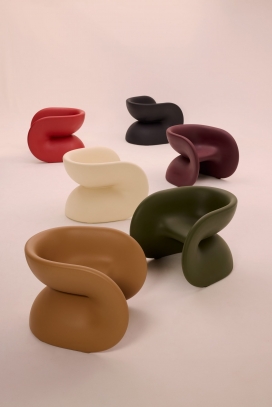 Jumbo为Heller设计幸运饼干形状的椅子