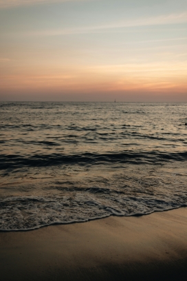 夏季海洋沙滩风景图片