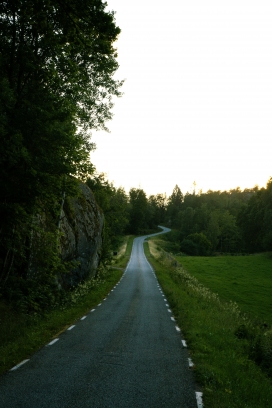 乡间小路风景图