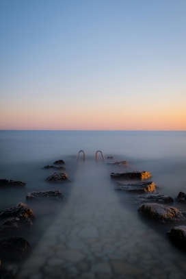 夕阳下的观景码头