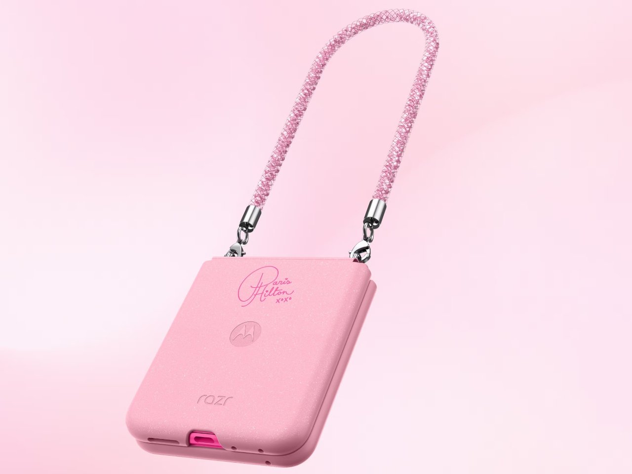 试图让艳粉色再次流行起来的摩托罗拉RAZR+折叠折屏手机---酷图编号6