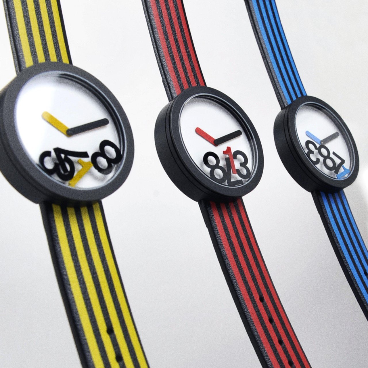 带有浮动数字的“娱乐时间”手表---酷图编号3