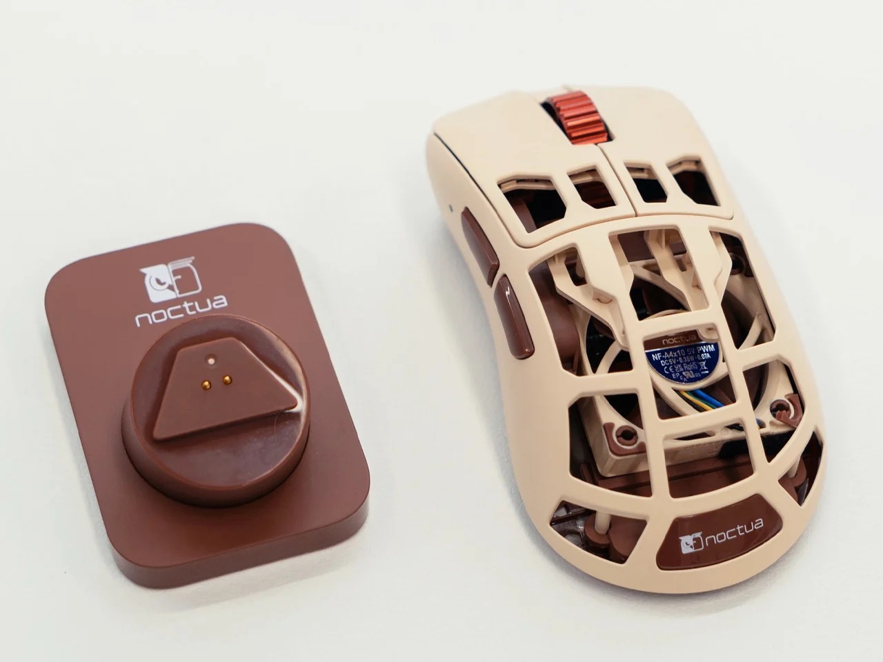 内置风扇可以冷却你出汗手掌的鼠标---酷图编号4