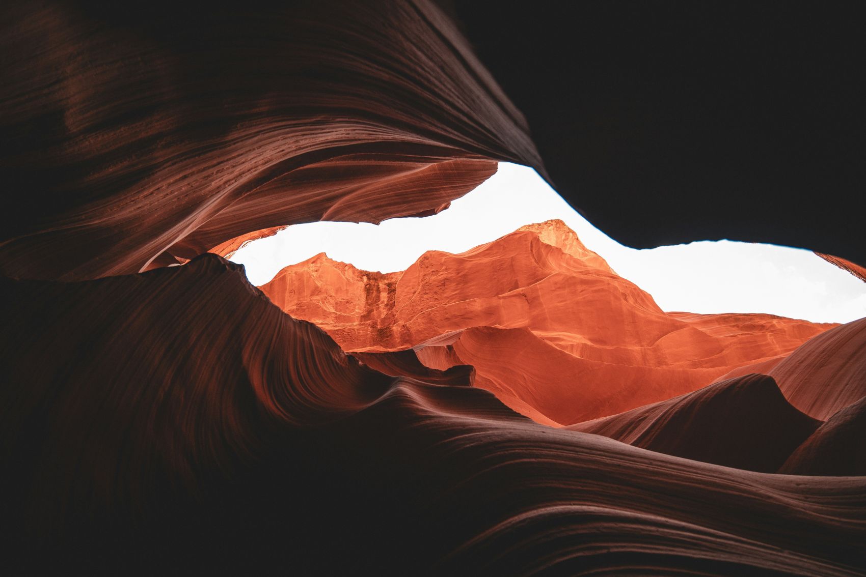 丹霞洞穴地理风景图片