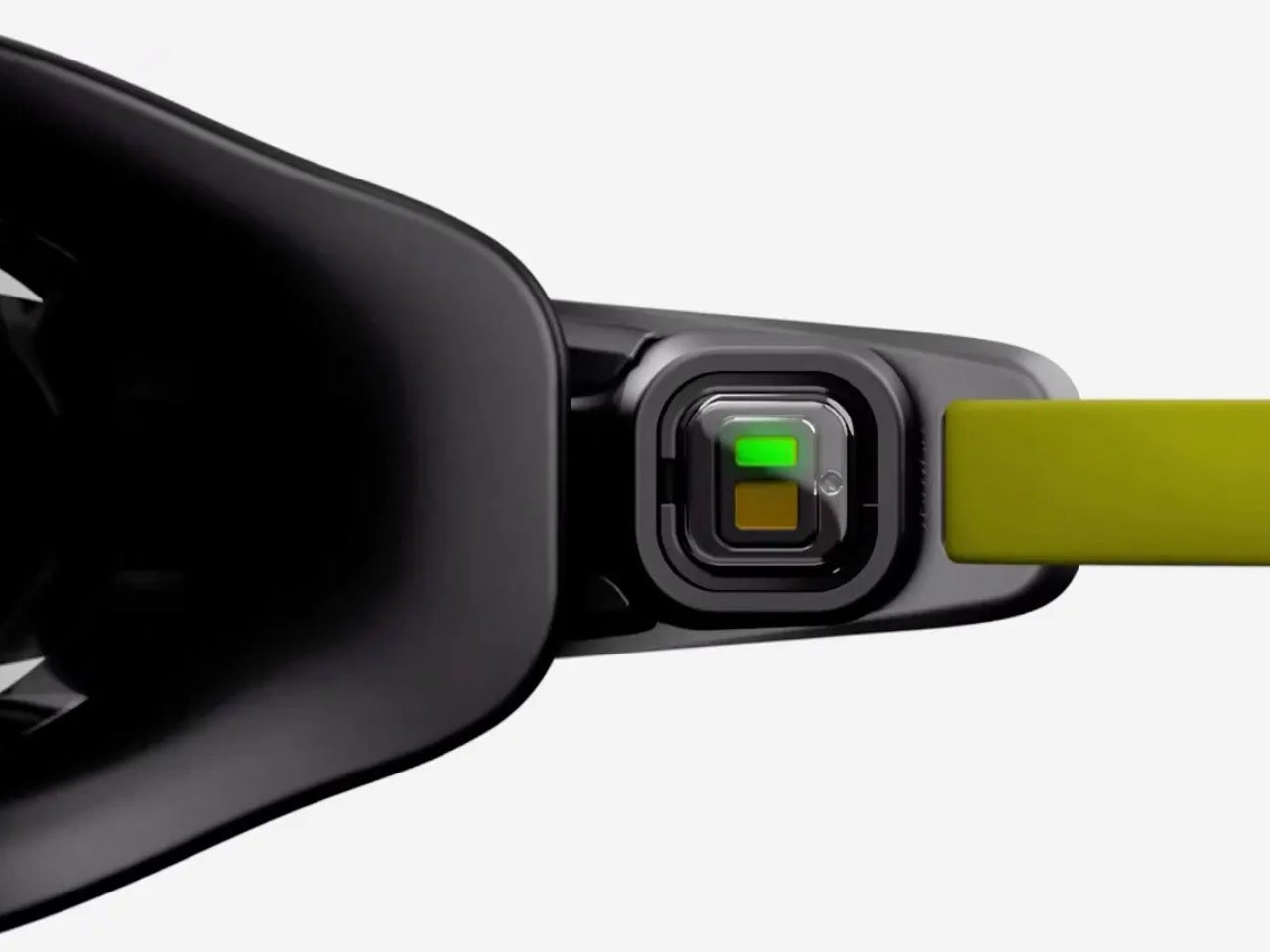 可以显示训练数据、心率,并配有指南针让你保持一致的FORM智能游泳2护目镜---酷图编号4