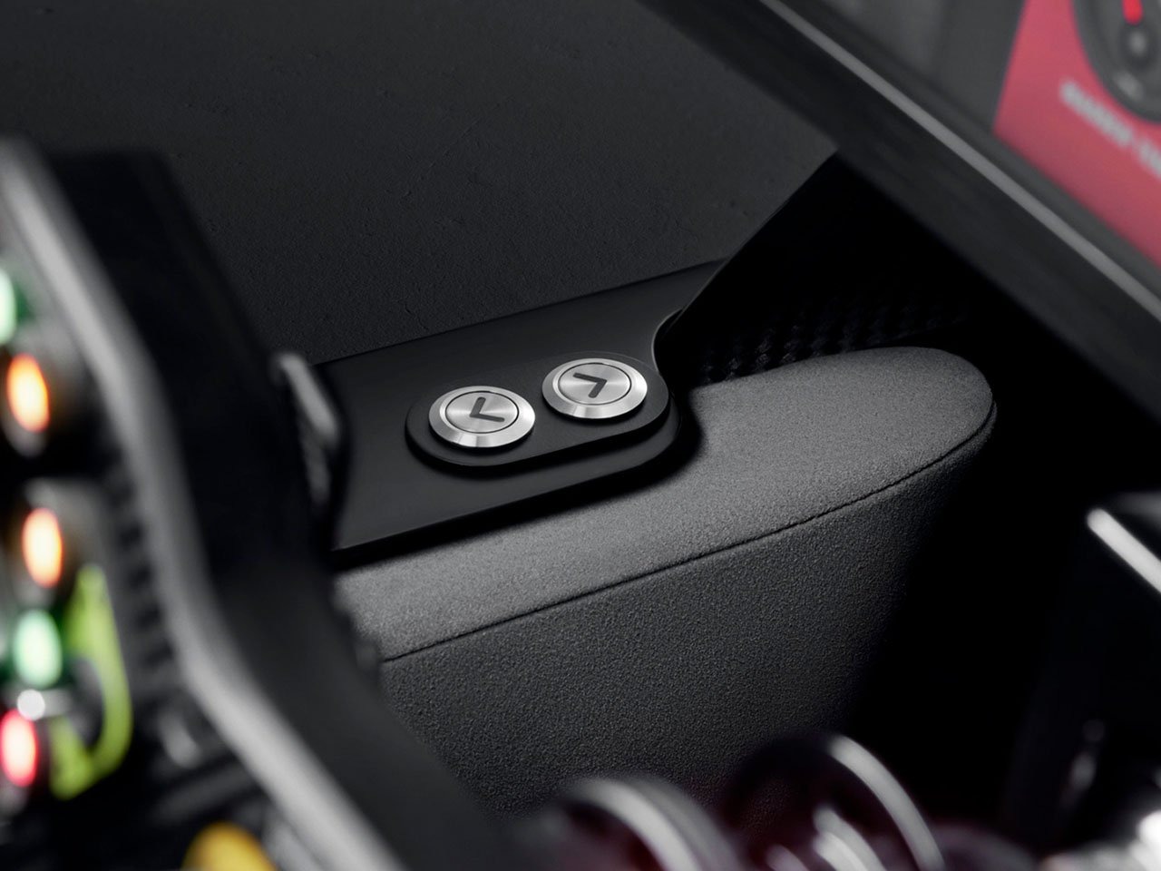 predictive为热情的赛车迷更新了其豪华的赛车模拟器---酷图编号2