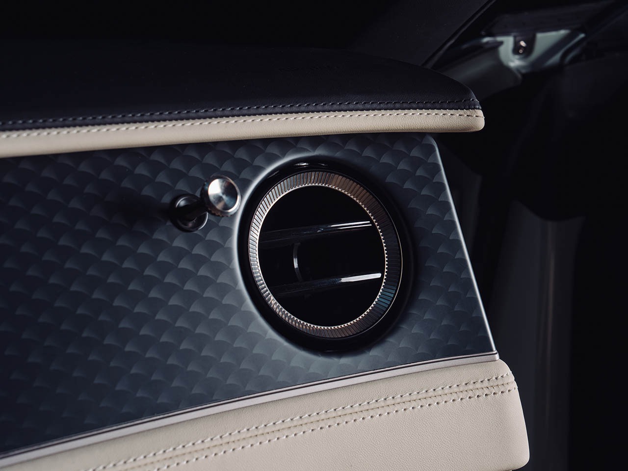 一首动感与优雅交响乐的宾利巴图敞篷车---酷图编号8