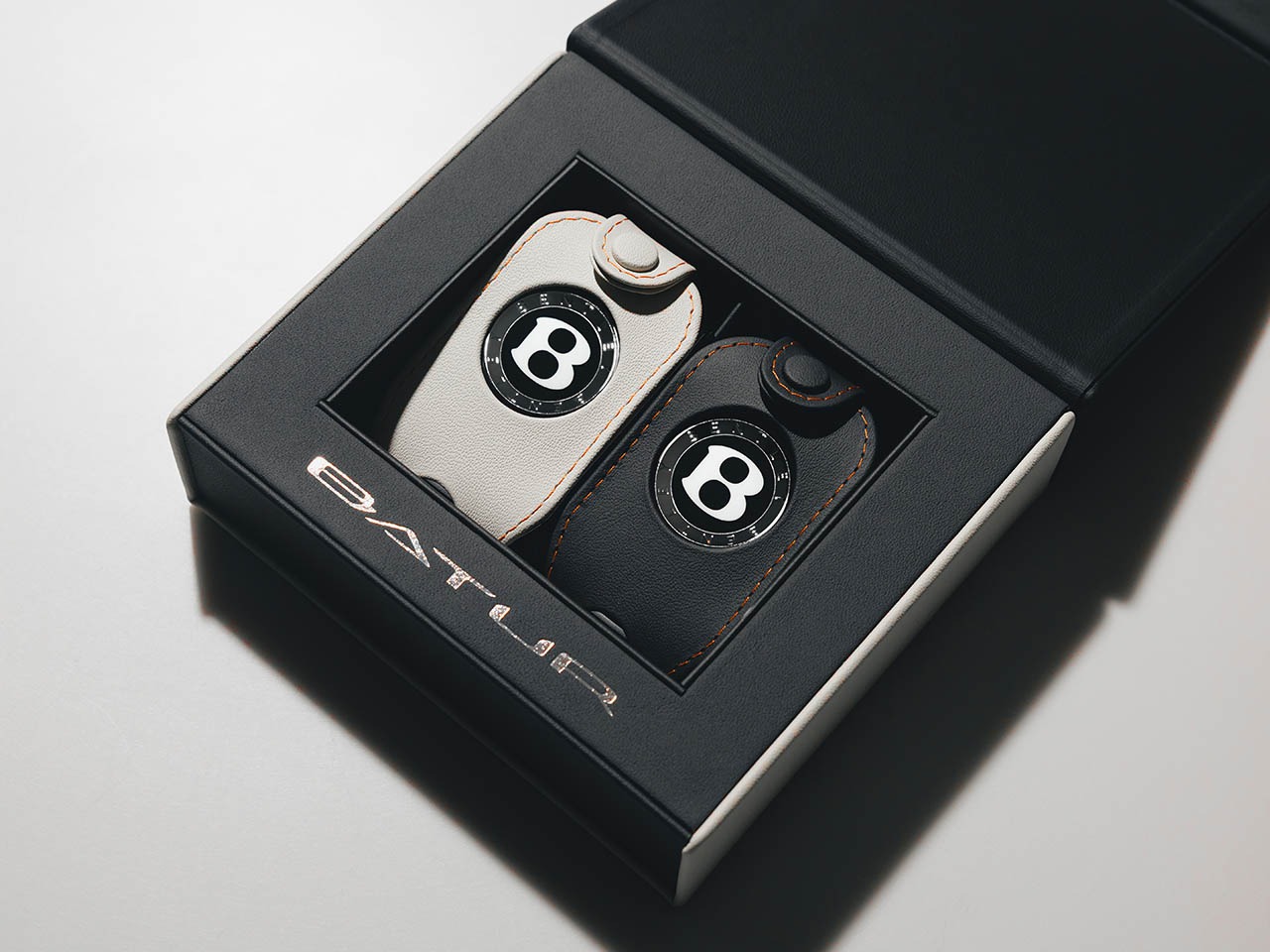 一首动感与优雅交响乐的宾利巴图敞篷车---酷图编号1