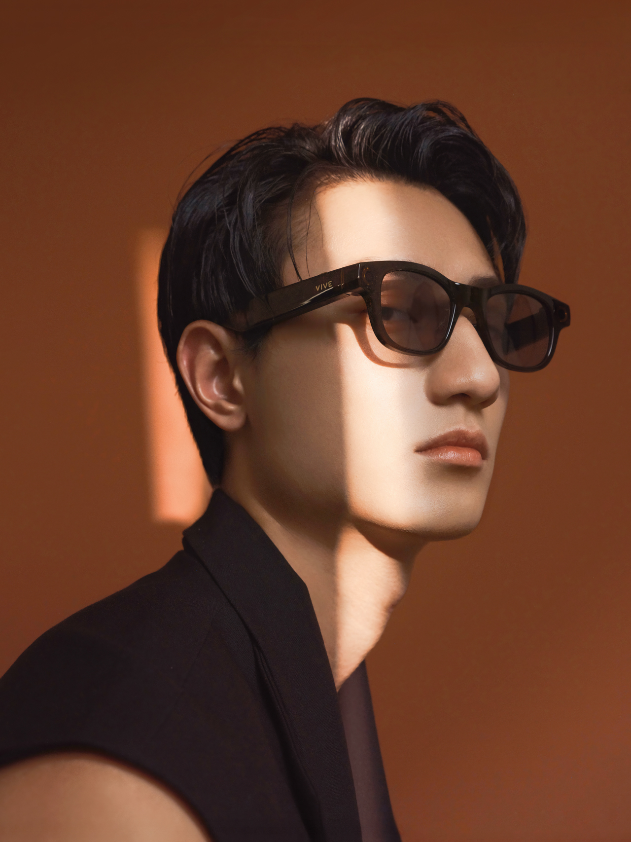 具有人工智能翻译功能的HTC Vive Eagle智能眼镜---酷图编号4