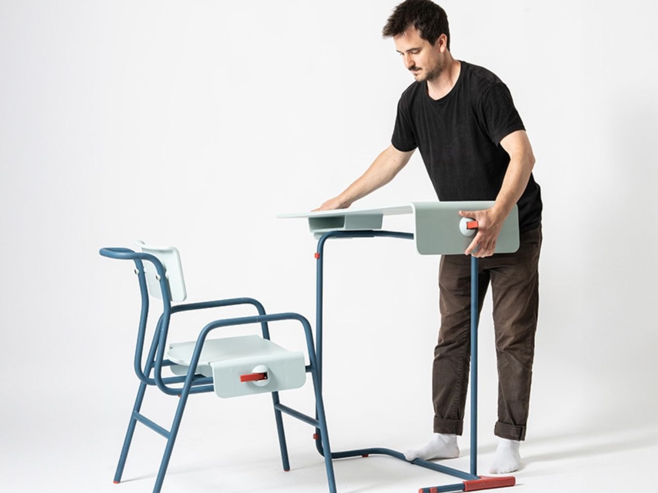 可以让学生建立自己学习空间的变形课堂桌椅图片