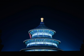 圆形天坛古建筑夜景