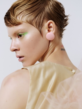 EVEN ANA-梦想在现实之间-柔调先锋时尚造型