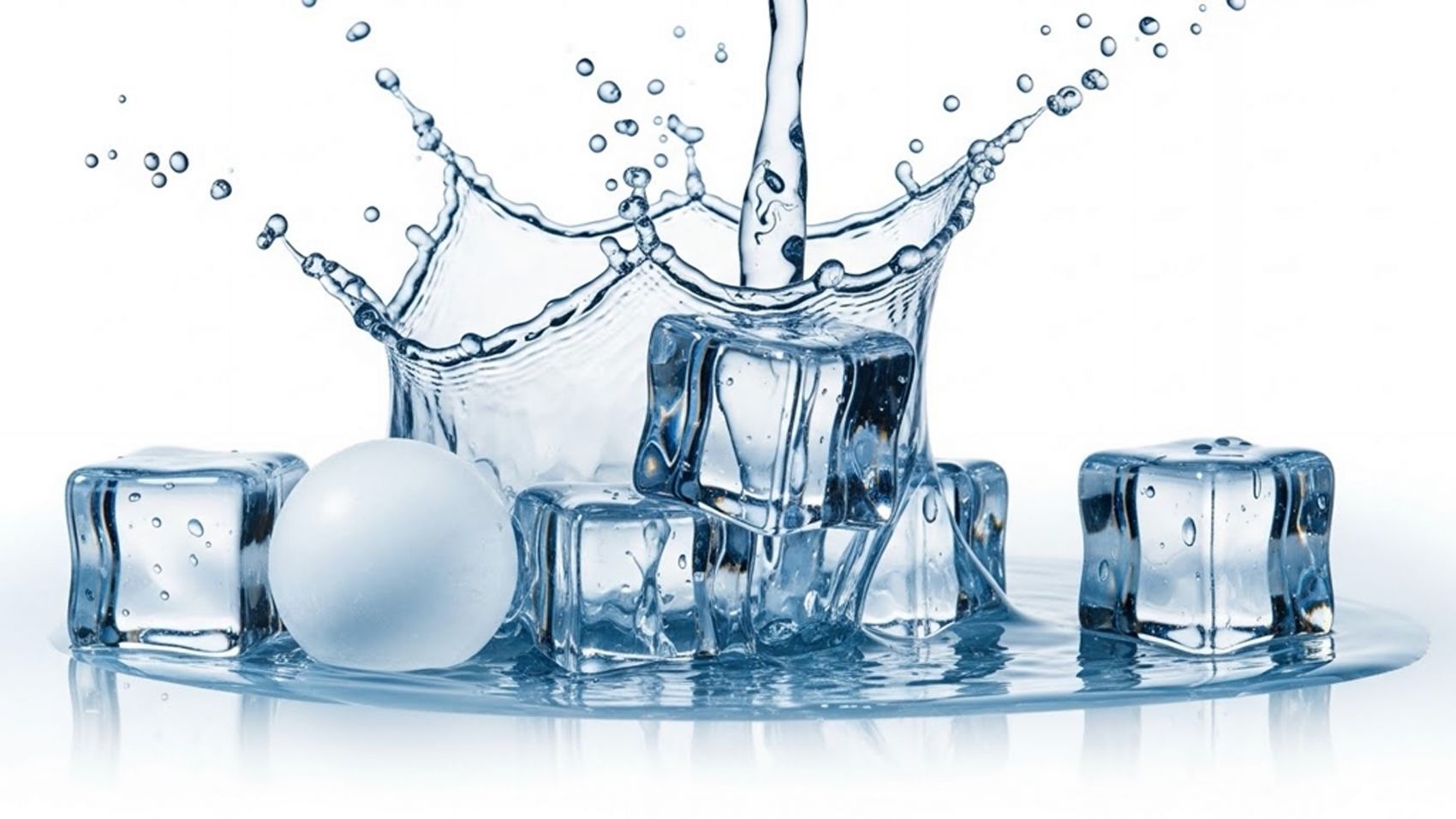 晶澈冽浪:冰与水的清透动感视觉之境图片