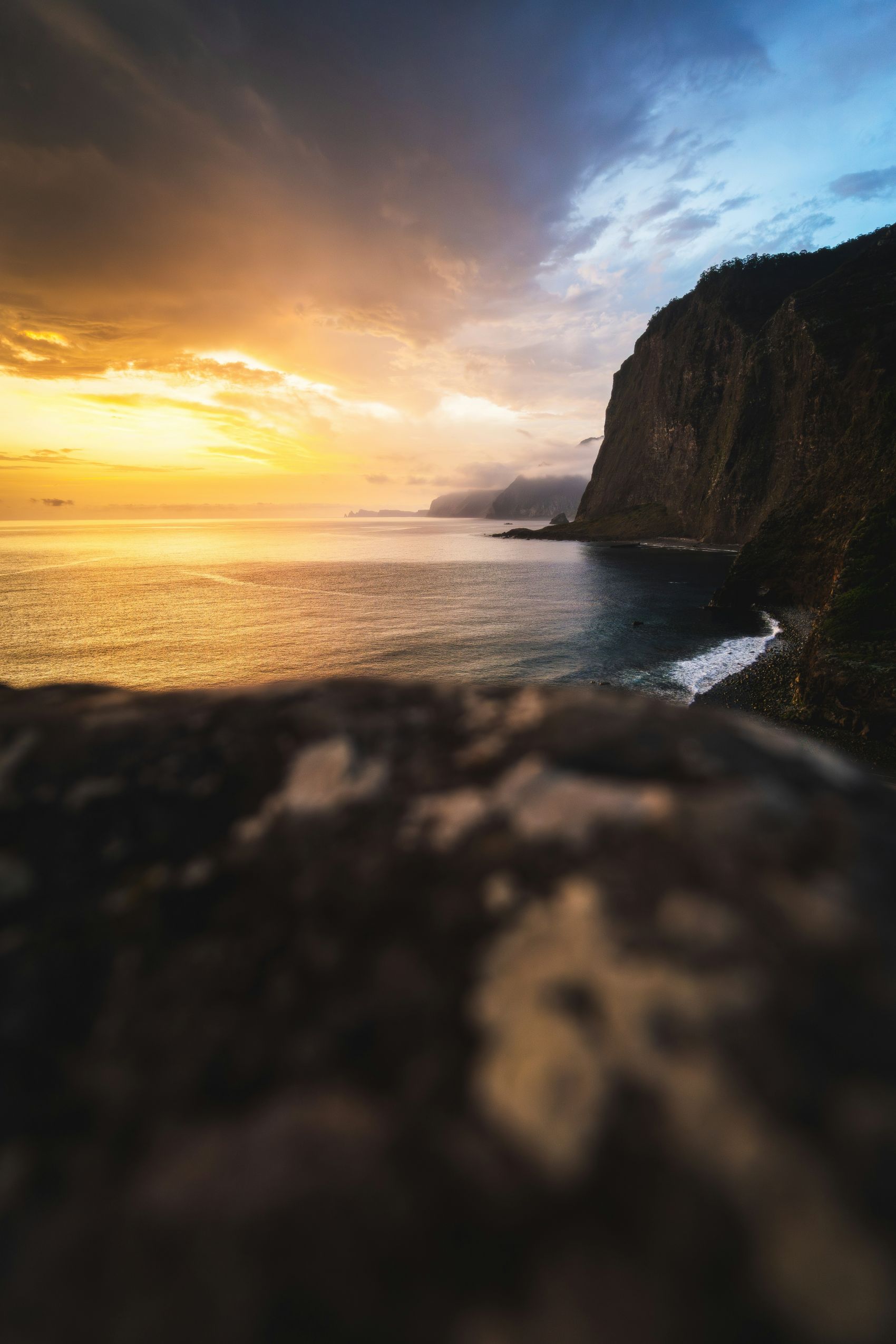 崖海鎏光 - 马德拉岛的大西洋落日图片