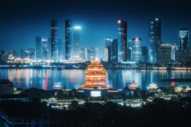 滕王夜宴，古今交融的赣江灯火