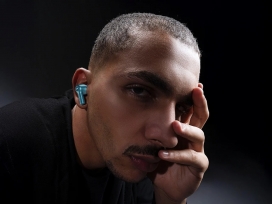 青釉律动 - HMD 真无线降噪耳机视觉大片