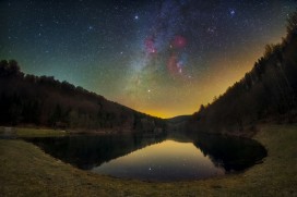 山林湖泊银河星空夜景摄影